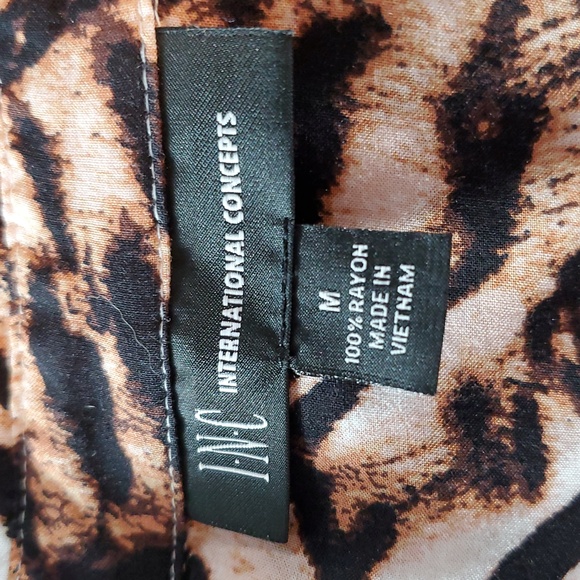 INC International Concepts Animal Print Blouse Size M - Picture 2 of 8